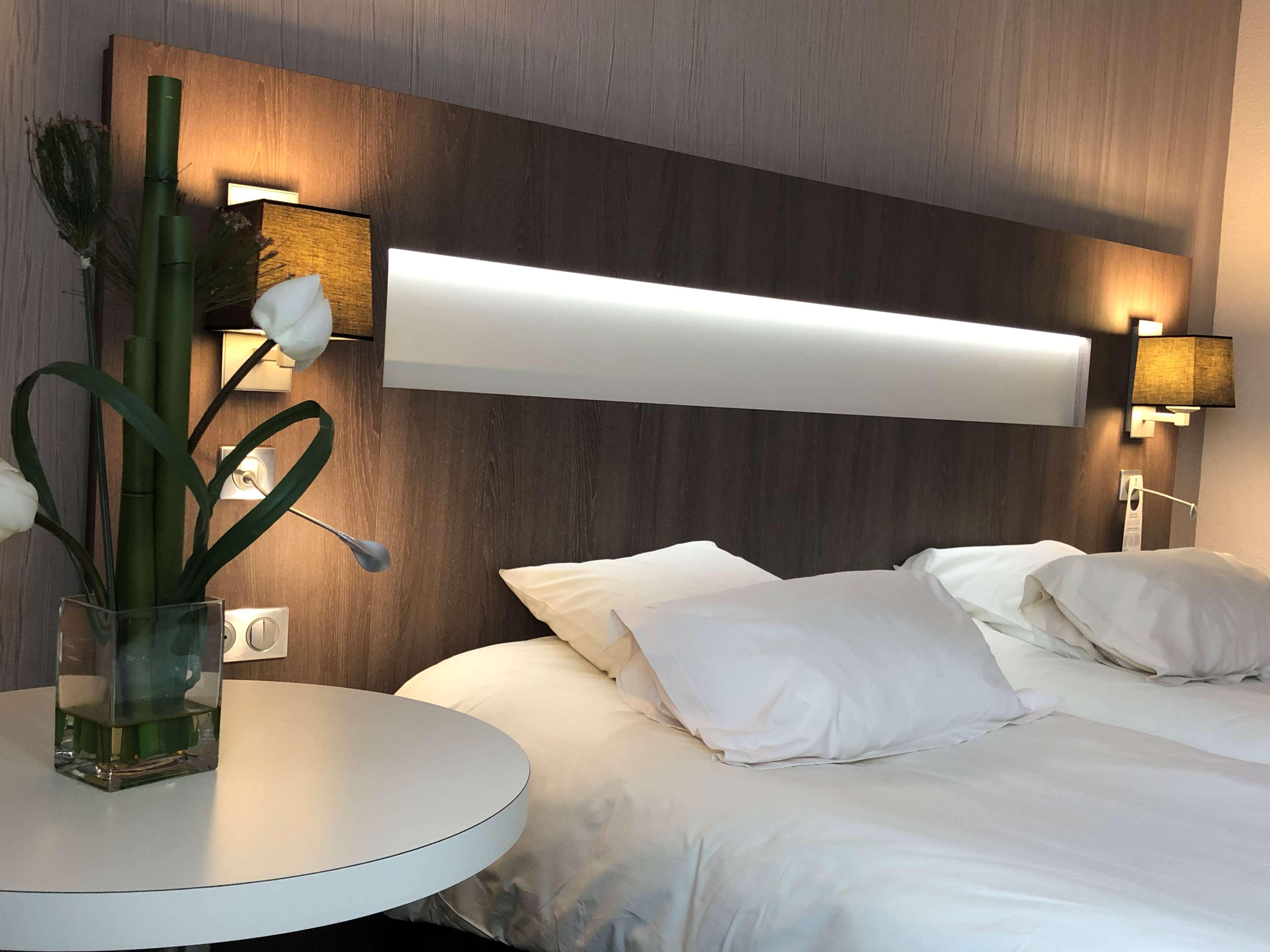 Western Marseille Aeroport Hotel 3*